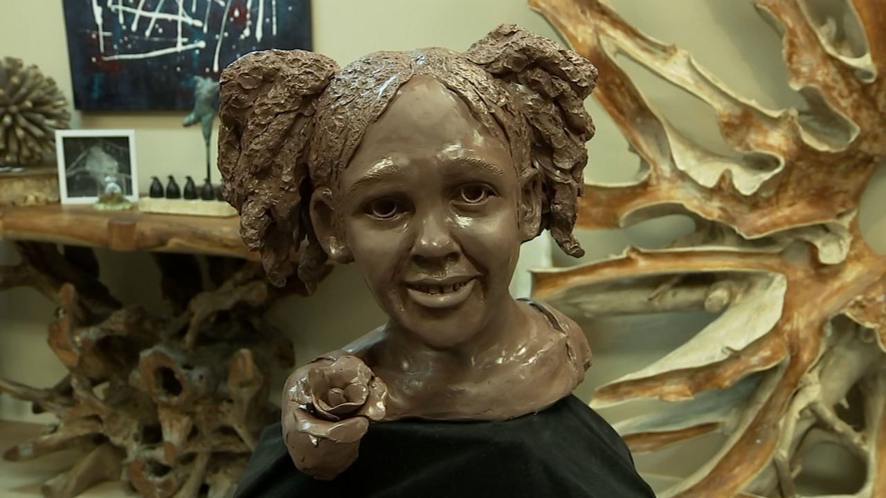 Sculptor creates memorial for Maleah Davis