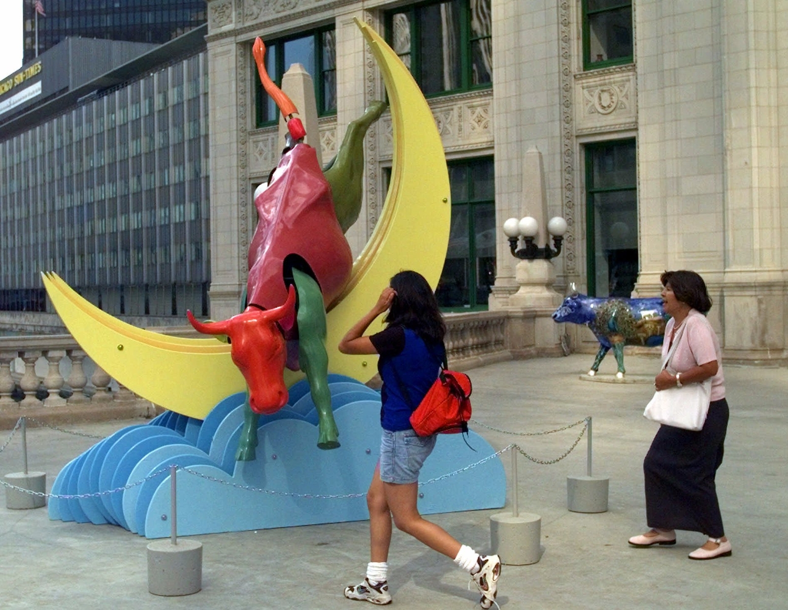 Fiberglass Cows returning to Chicago in July ABC7 Chicago