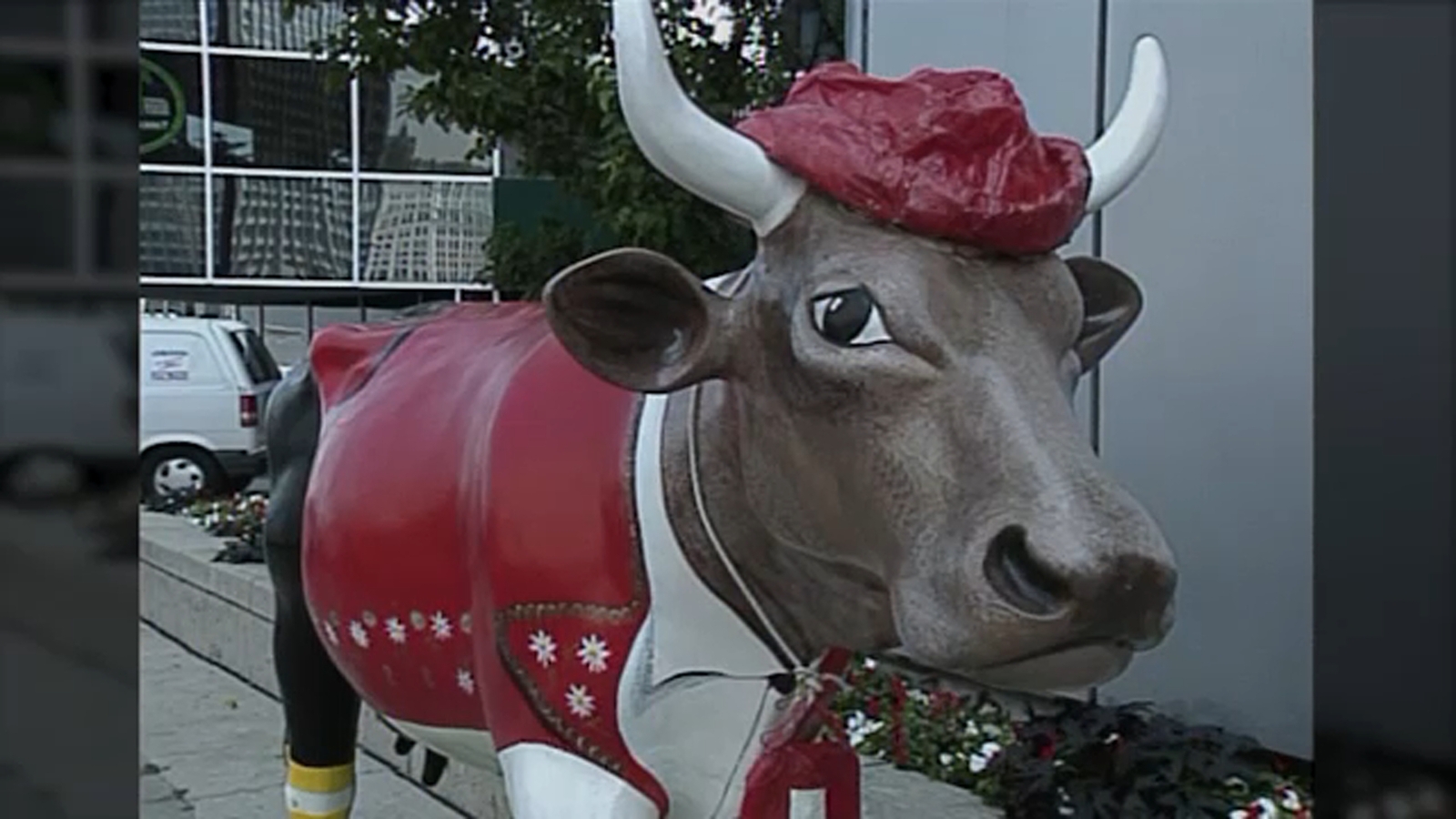 'Cows on Parade' sculptures returning to Chicago Monday