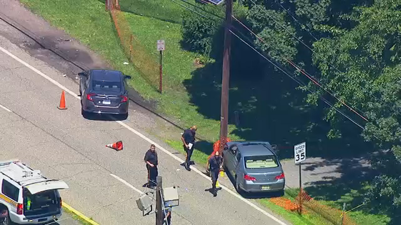 2 pedestrians, including a DPW worker, critically injured in Hackensack