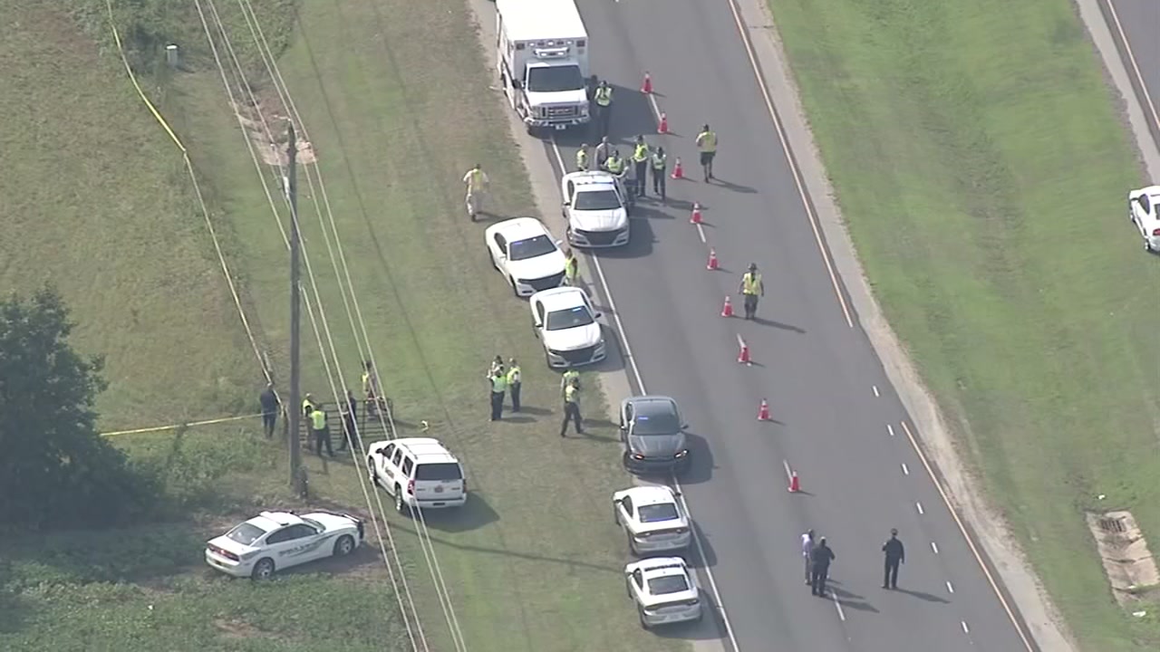 Suspect dead after police chase, crash on US-70