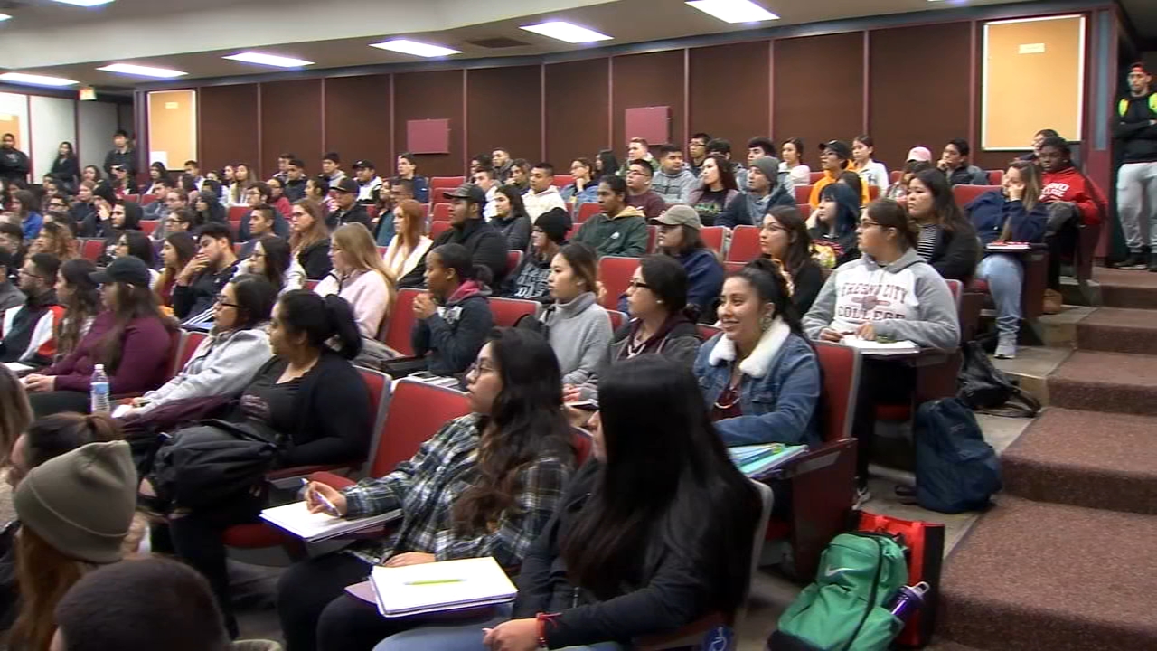 New initiative aims to increase amount of bilingual teachers in the Valley