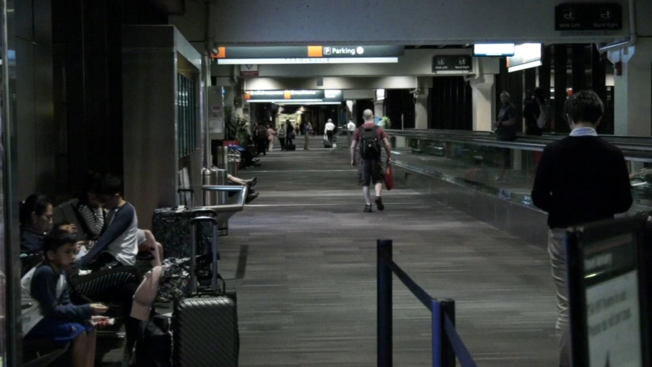 Passengers sit on tarmac for 5 hours at PHL