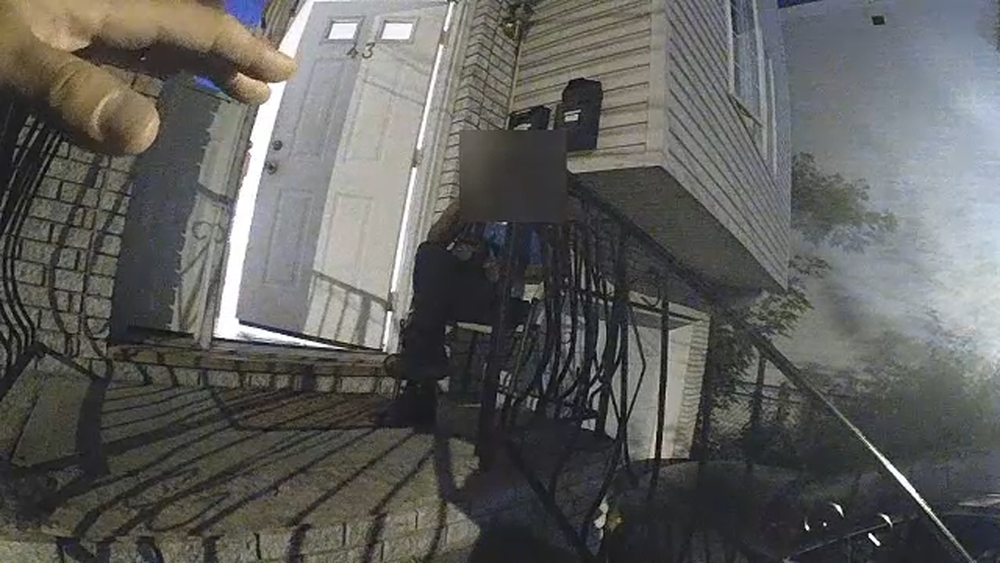 Woman charged with stabbing 2 police officers in Newark