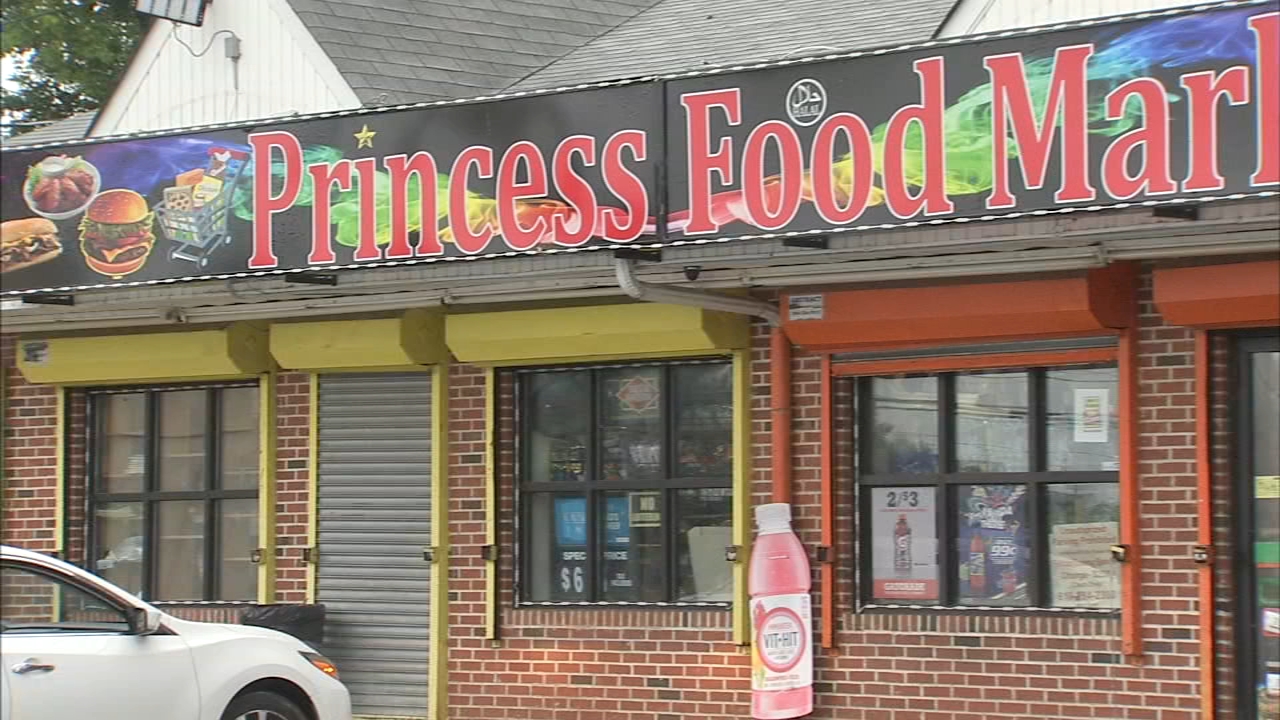 Man shot after fight outside mini-mart