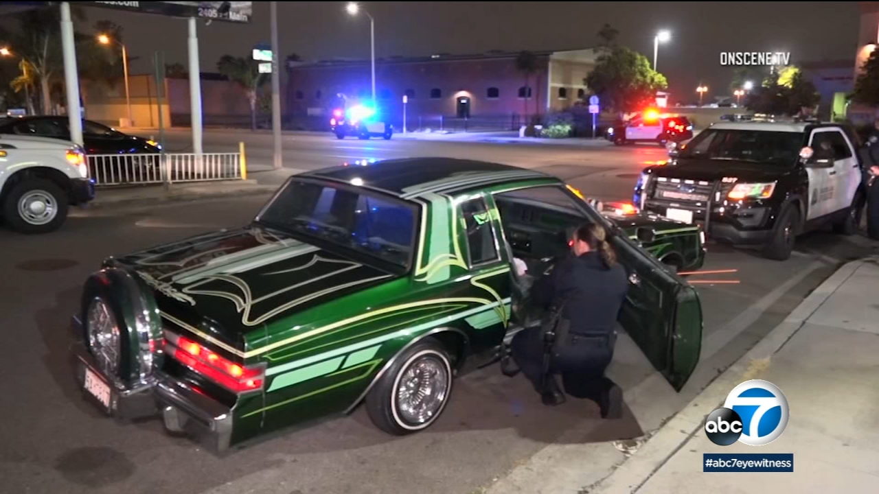 Teenage girl wounded in car-to-car shooting in Santa Ana