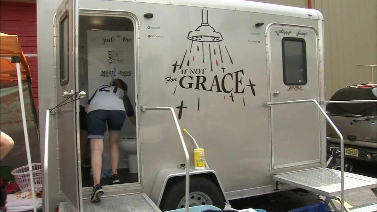 Showers to Empower the Homeless