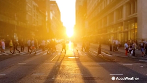 5388811_071119-cc-accuwx-manhattanhenge-generic-preview-vid.jpg