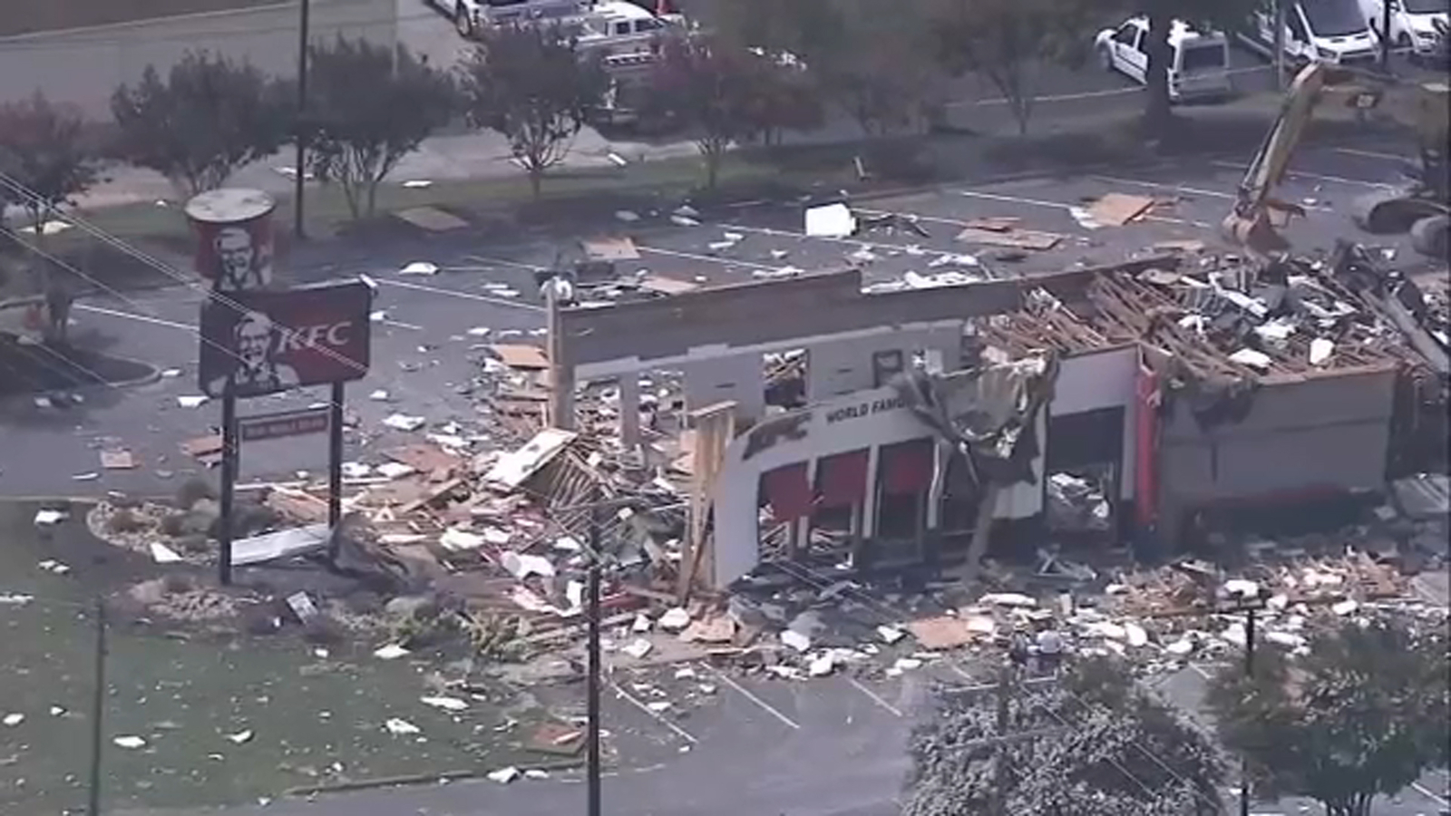 Gas explosion levels KFC restaurant in North Carolina