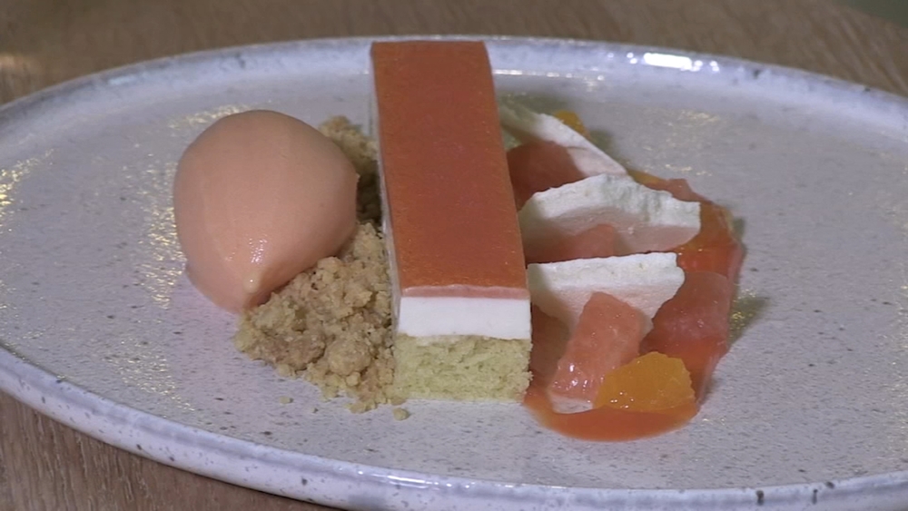 Boka, Travelle offer elegant treats for post-theater crowd