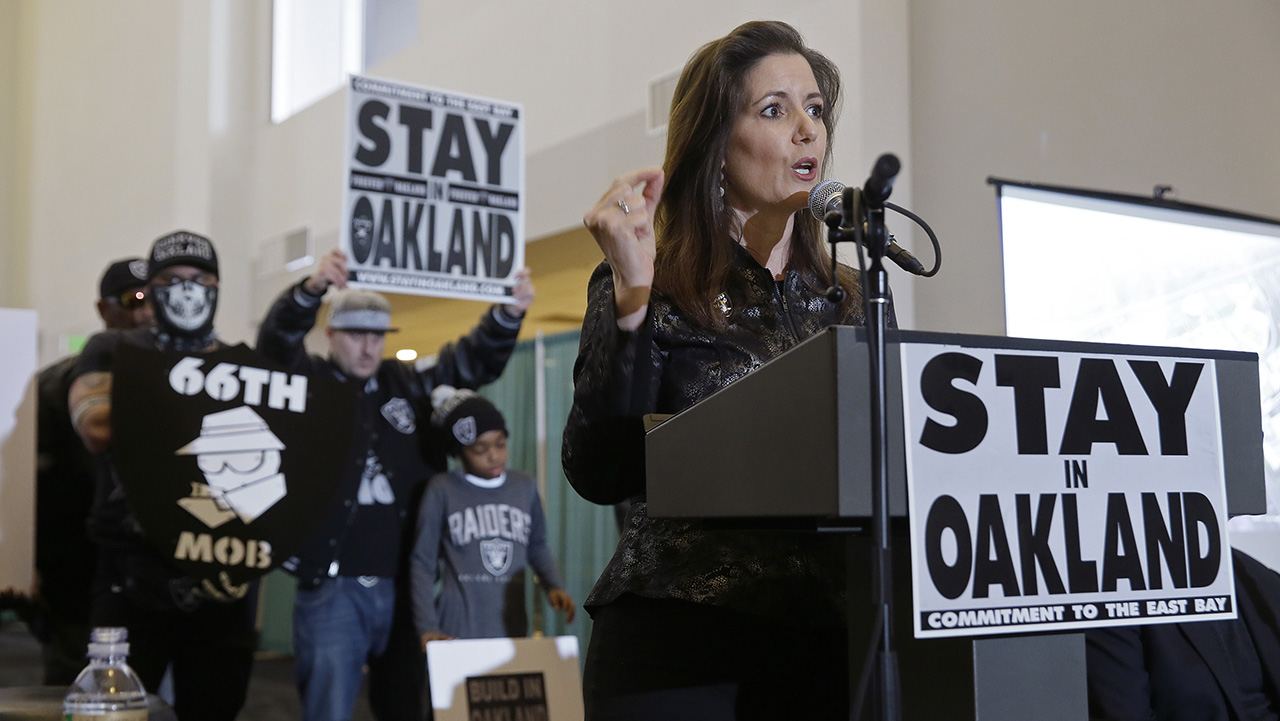Judge gives Oakland 45 days to amend lawsuit against Raiders