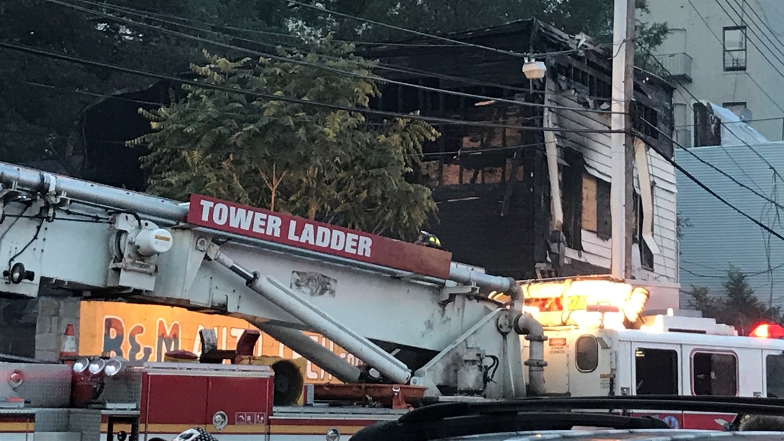 3 firefighters injured after massive fire breaks out near Bronx auto