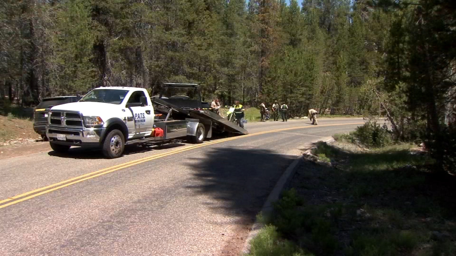 Man killed after crashing dirt bike into tree near Bass Lake - ABC30 Fresno