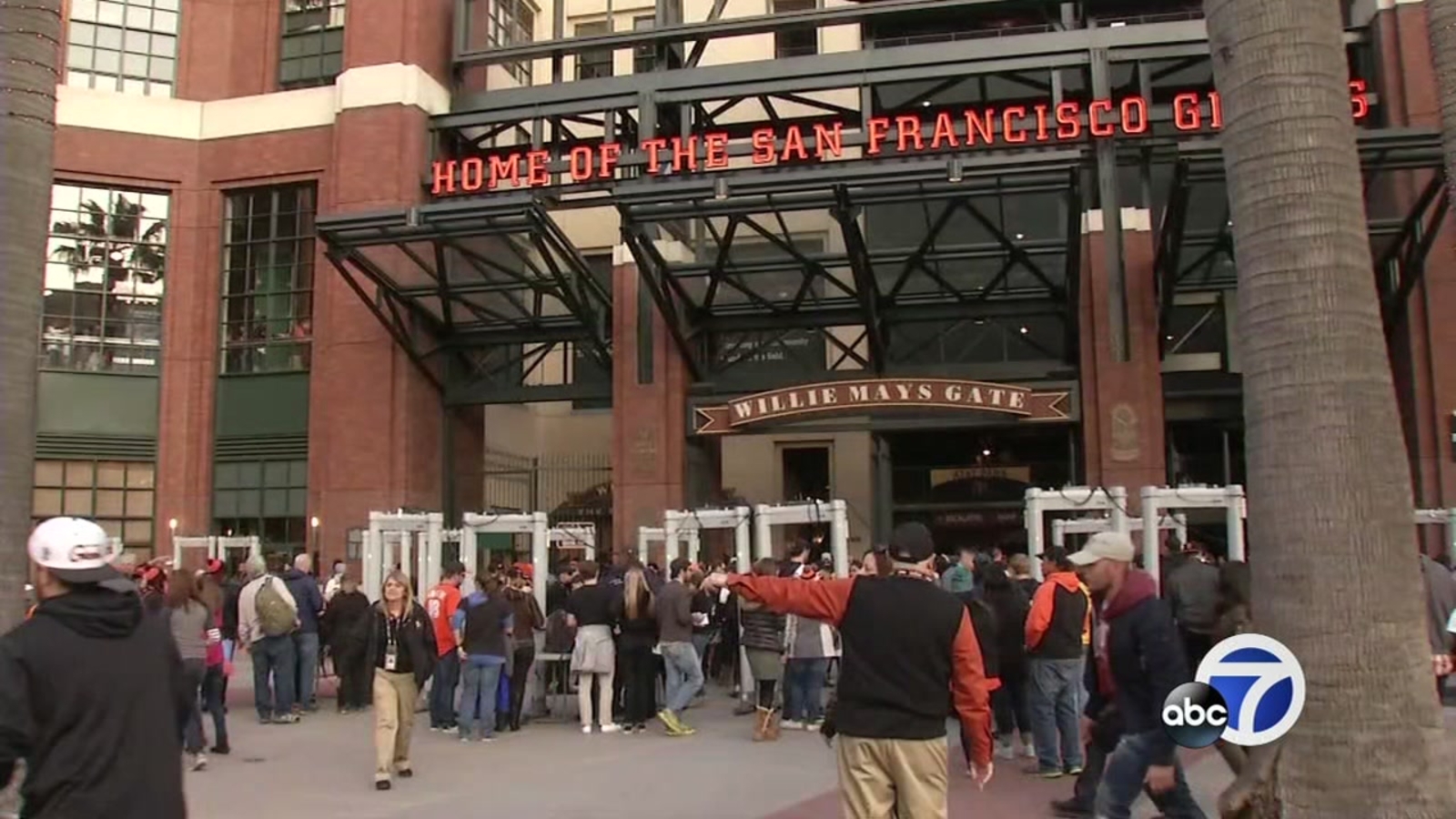 Supercuts giving free haircuts at Oracle Park before San Francisco