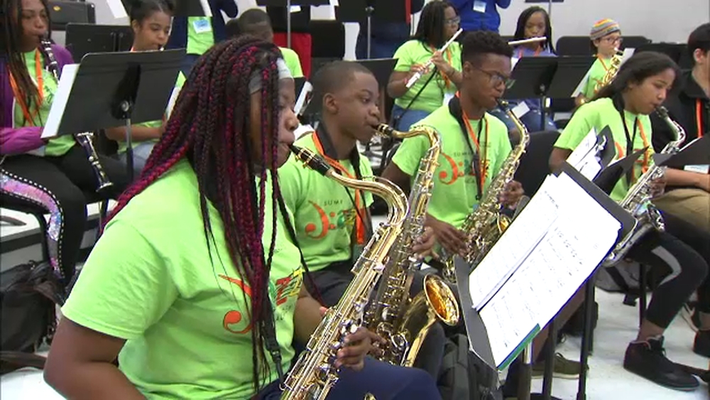 Chicago youth jazz camp inspires children to reach for success