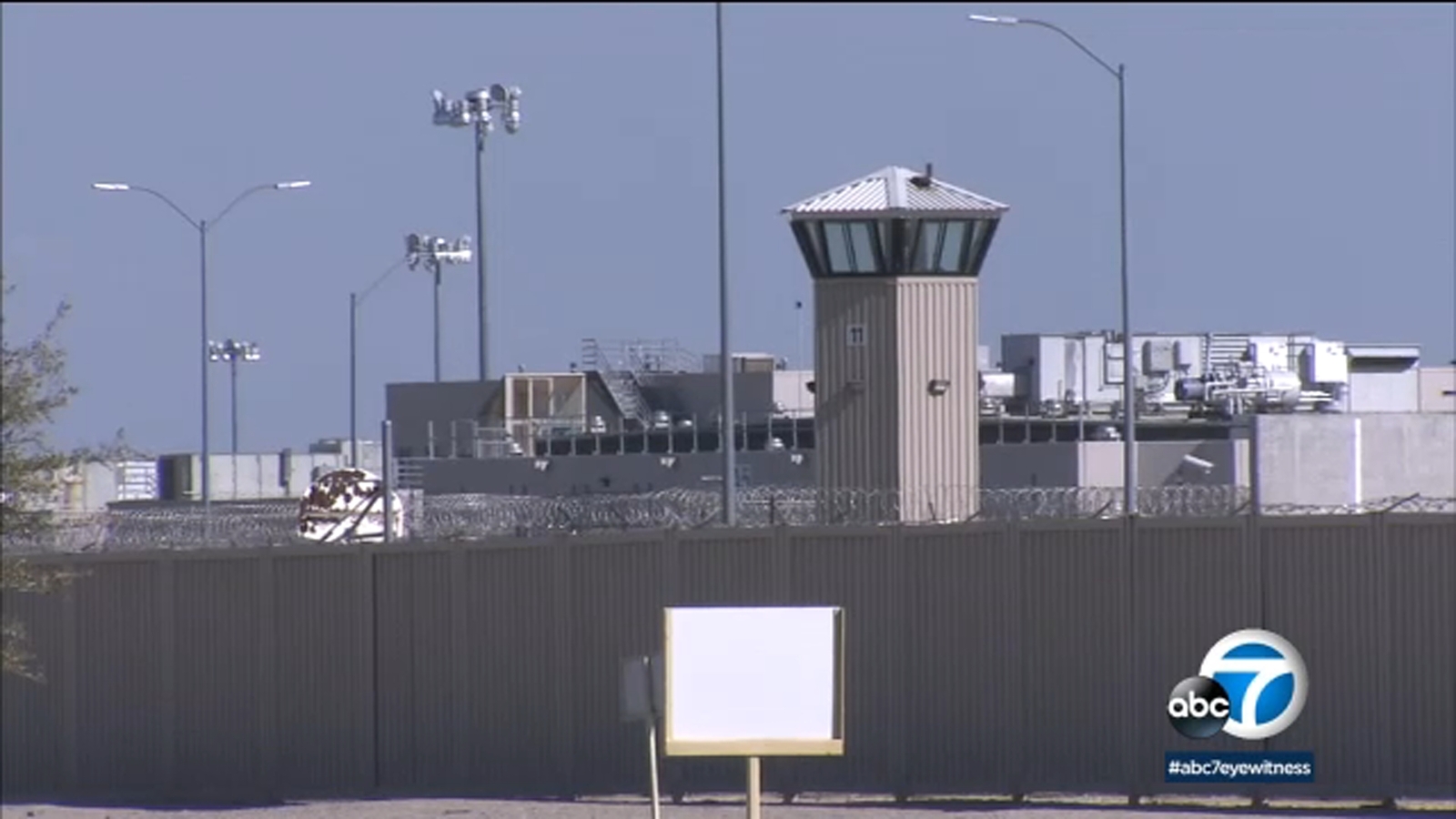 California female prison guards suing for safer work conditions when pregnant ABC7 Los Angeles