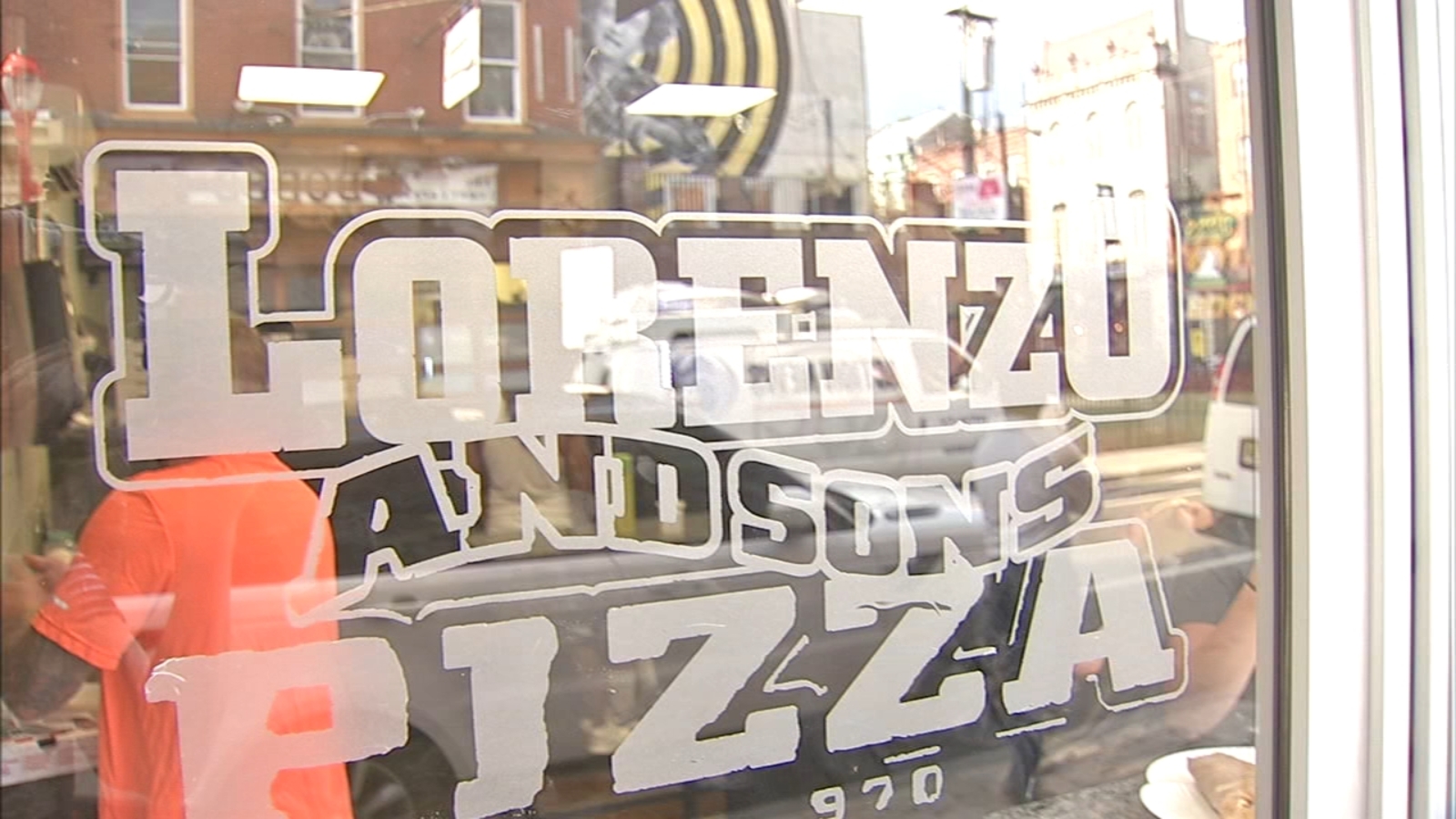 South Street businesses close early on weekends to help curb crowds