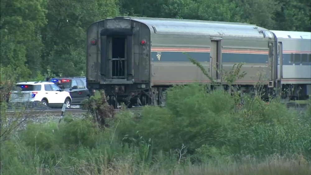 1 person dead, passengers stranded after Amtrak train hit vehicle, derailed in University Park