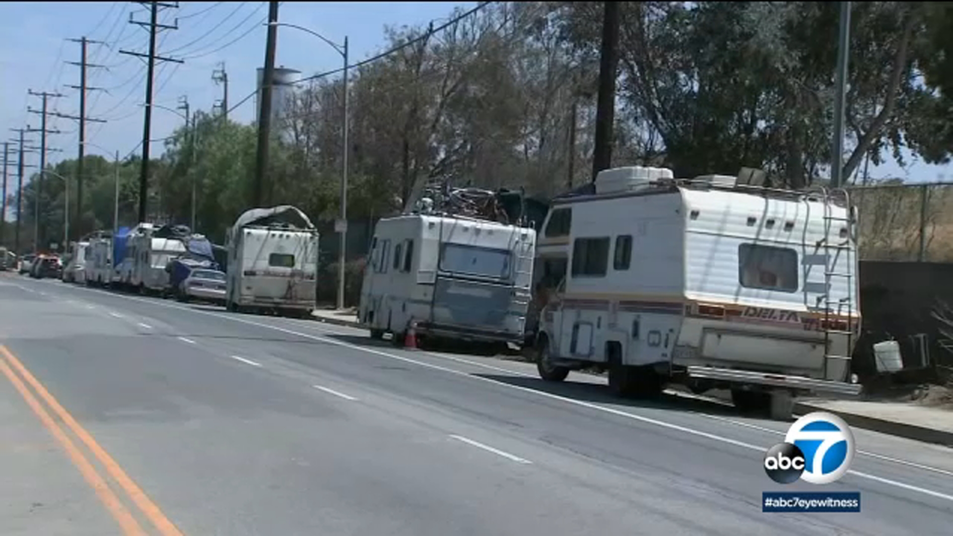 L.A. reinstates ban on overnight residential parking for homeless