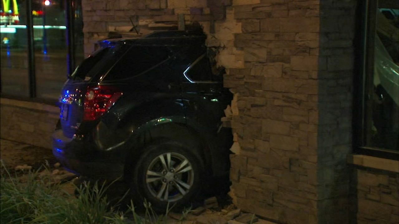 Driver slams into Panda Express near Midway