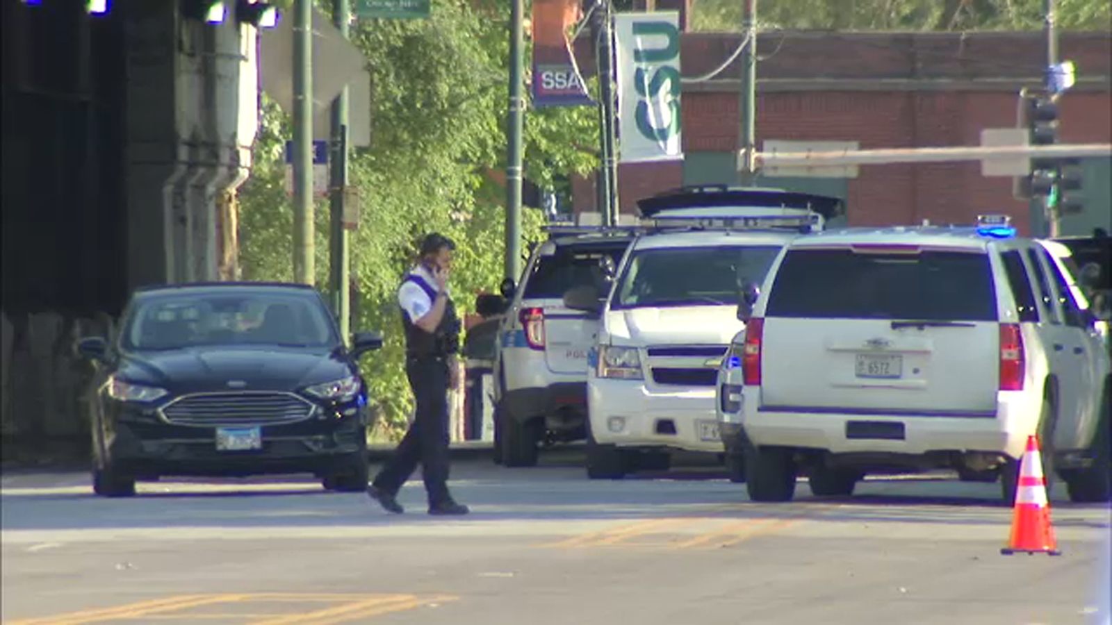 Police search for suspect in fatal hit-and-run on Far South Side - ABC7 ...