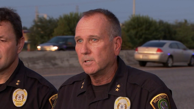 Gunman Used Ar 15 To Kill 2 Men During Rush Hour Shooting On East Fwy Police Abc13 Houston