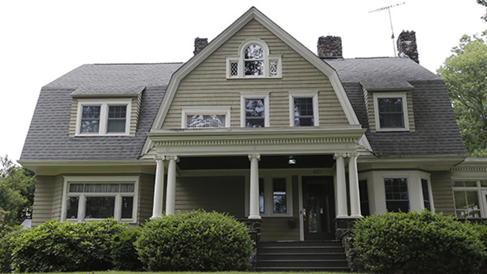 'The Watcher' house in NJ sells for 400K less than purchase ABC7 New