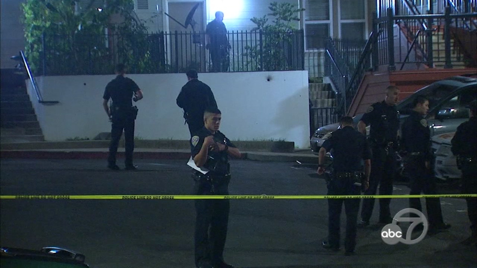 2 people shot in Western Addition in San Francisco, police looking for