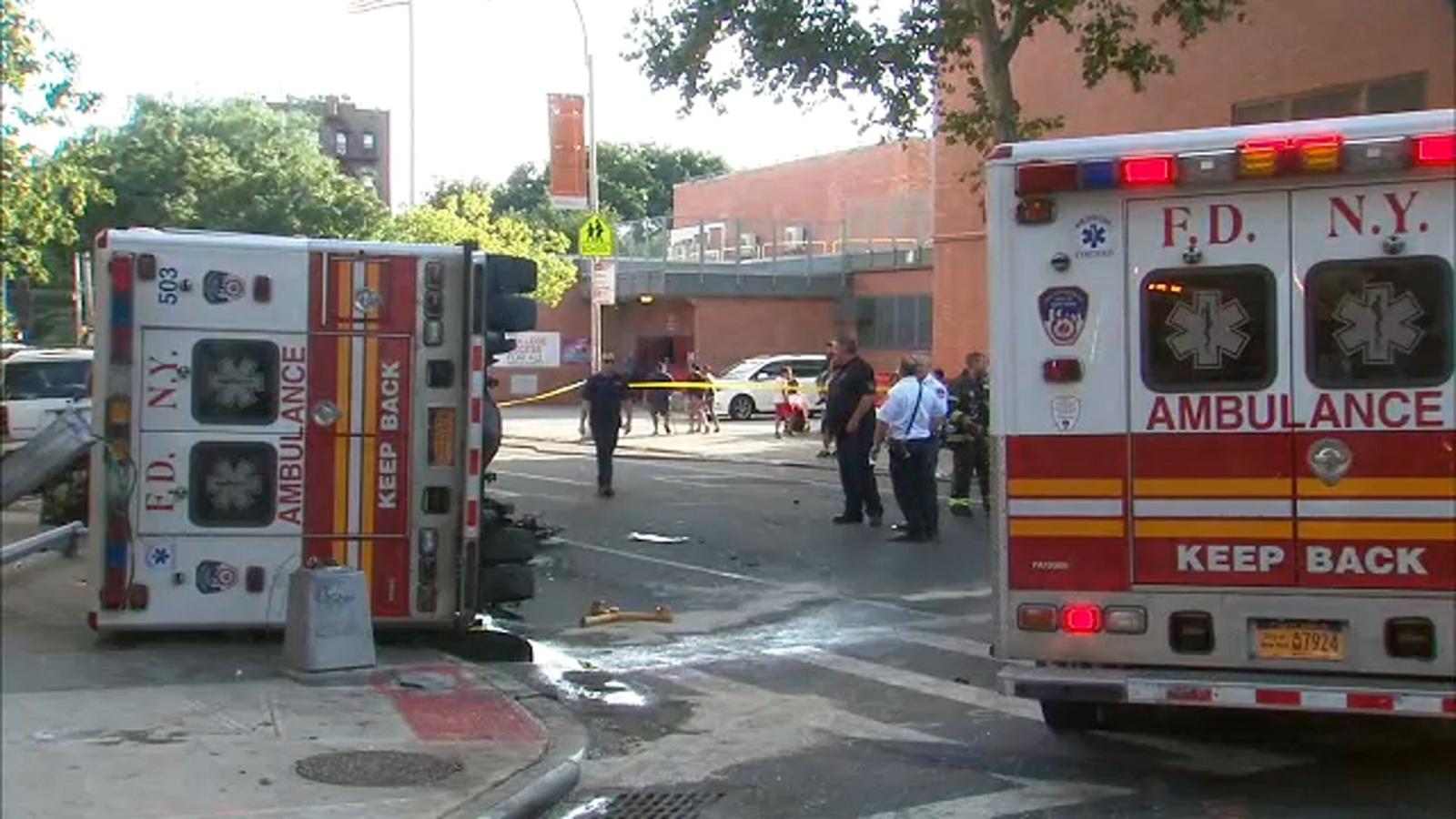 4 injured after ambulance overturns in Bronx accident, FDNY says