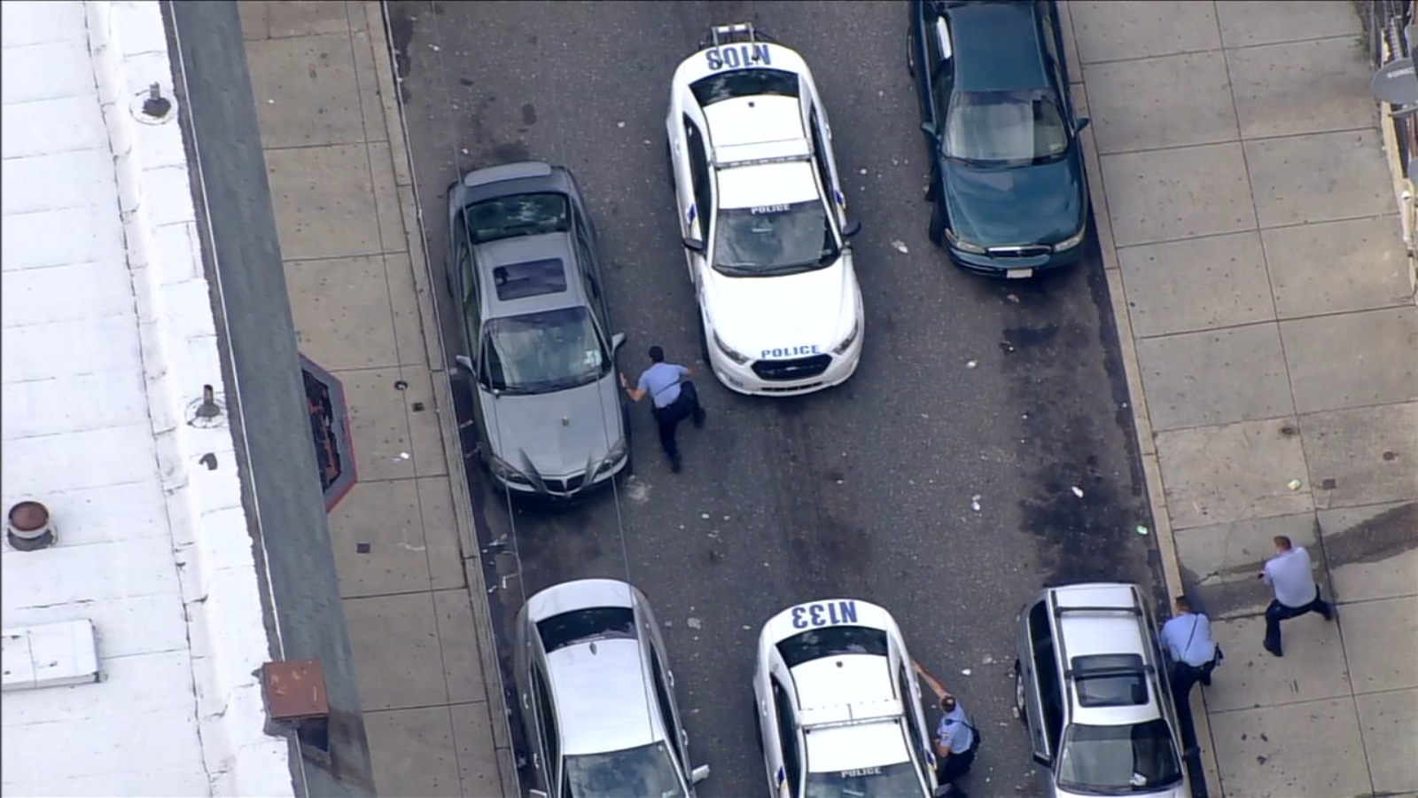 PHILADELPHIA SHOOTING 3 officers hurt during shooting incident in