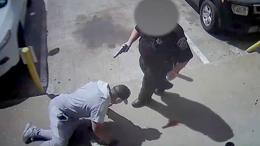 'I'm sorry, bro': Robber begs with guard, gets shot
