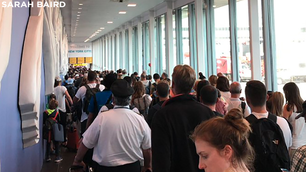 Customs computers shut down, causing delays at airports nationwide