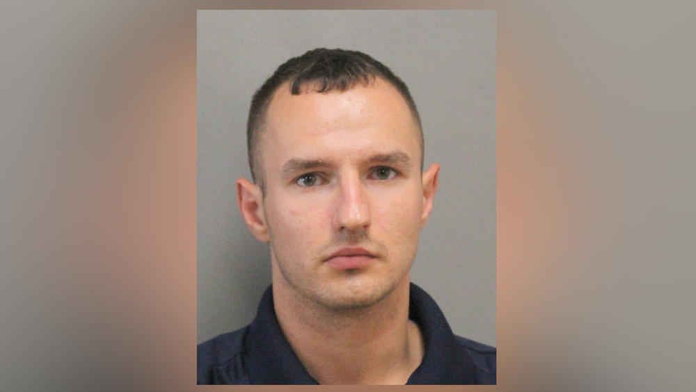 Police: Fake cop busted pulling over real detectives on Long Island