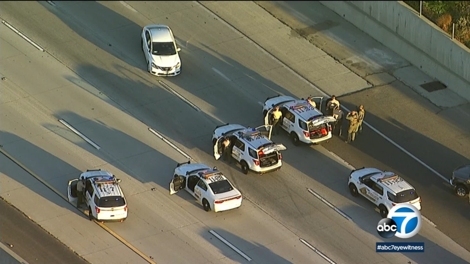Chase ends in standoff on WB 210 Freeway in Rancho Cucamonga; driver ...