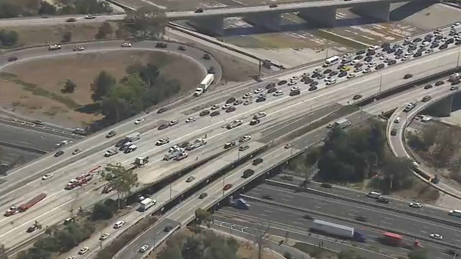 405 Freeway crash: Majority of freeway shut down in Long Beach ...