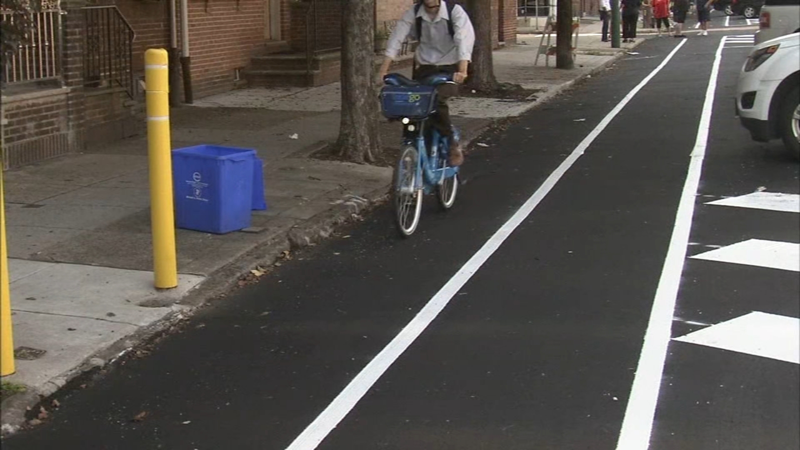 Bike lane battle brewing in South Philadelphia over eliminated parking spaces 6abc Philadelphia