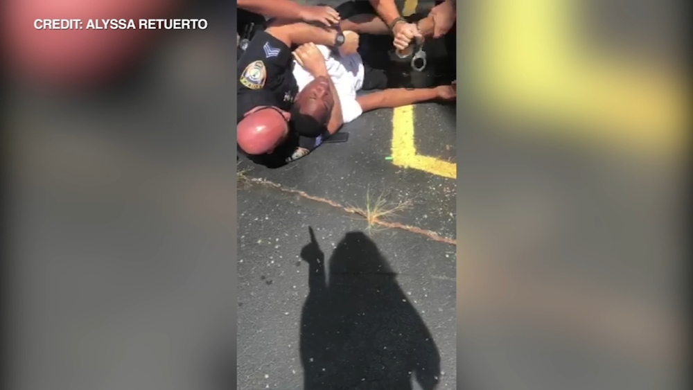Video appears to show DeKalb cop choking, tasing man during arrest for marijuana possession