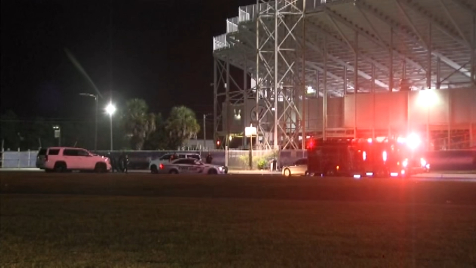 10 teens injured in shooting at Alabama high school football game ...