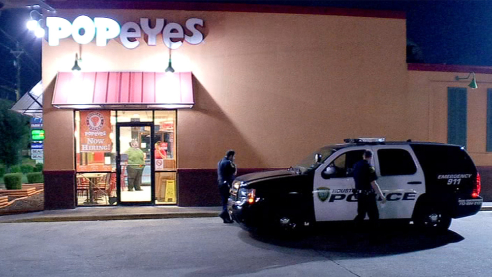 Group with gun demand Popeye's chicken sandwiches