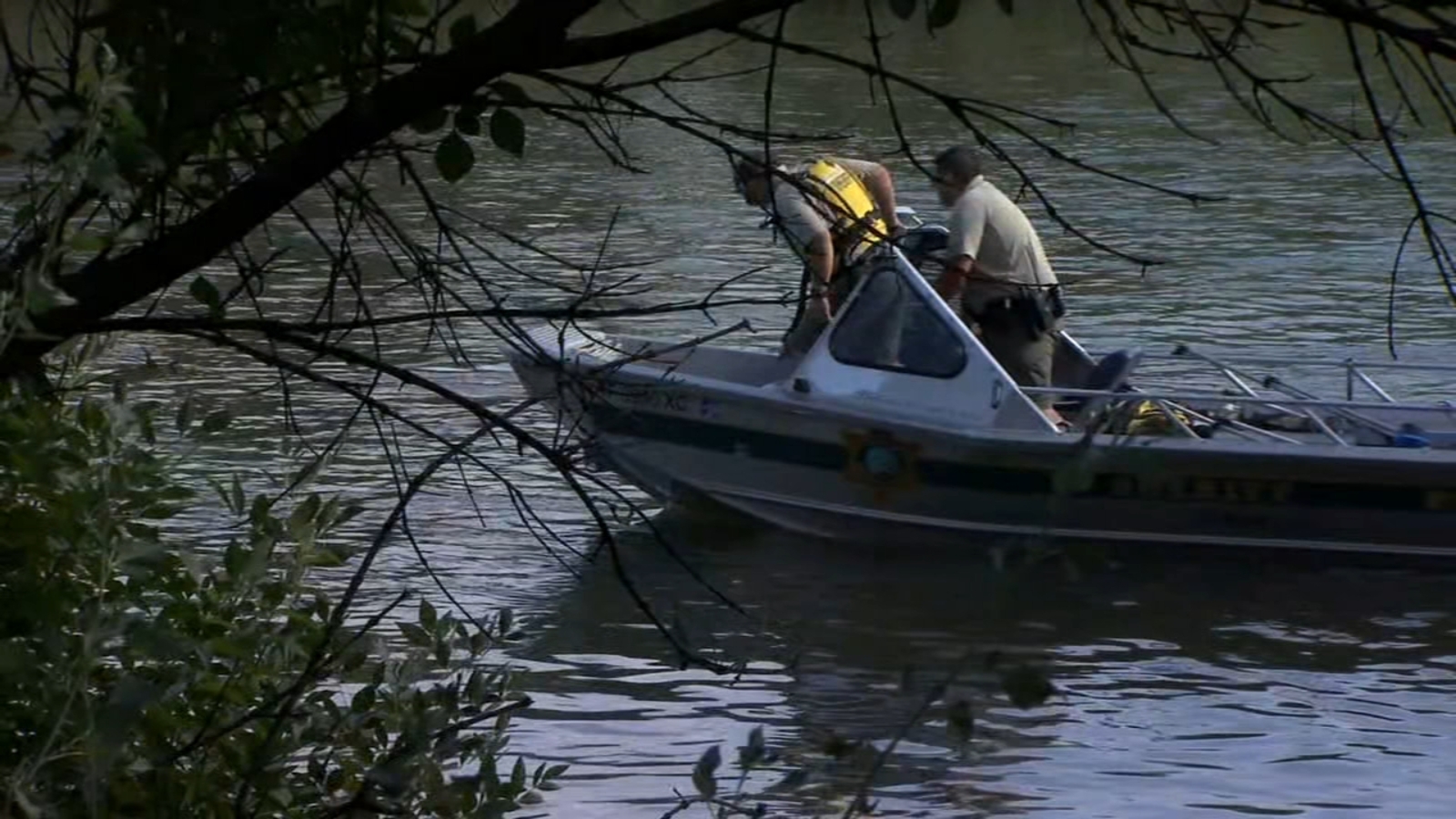 Rescue crews recover body of man who went missing in the Kings River ...