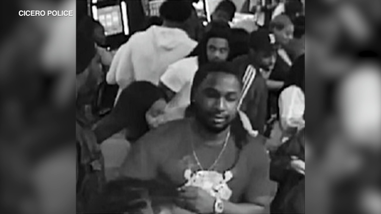 Man wanted for throwing bowling ball at victim's head in Cicero