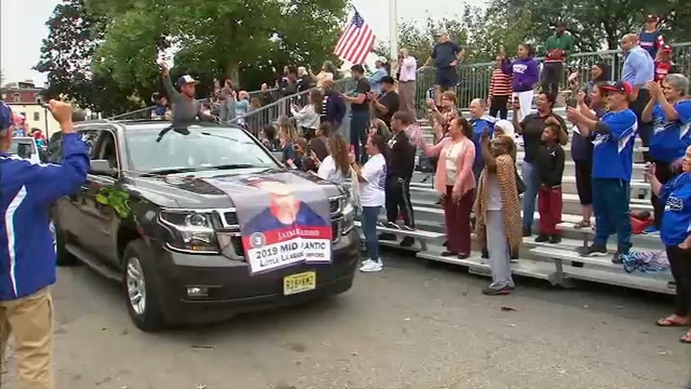 Hometown Heroes: Elmora Troopers Little League team honored with parade in Elizabeth