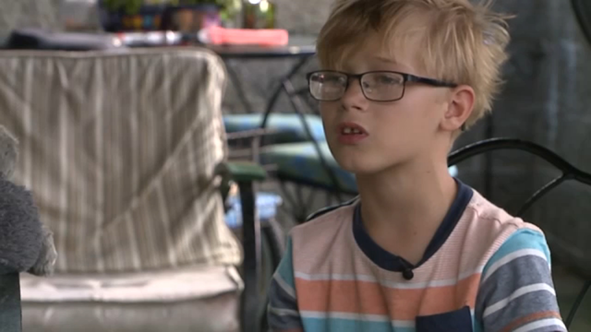 Food taken off boy's lunch tray over $9 debt