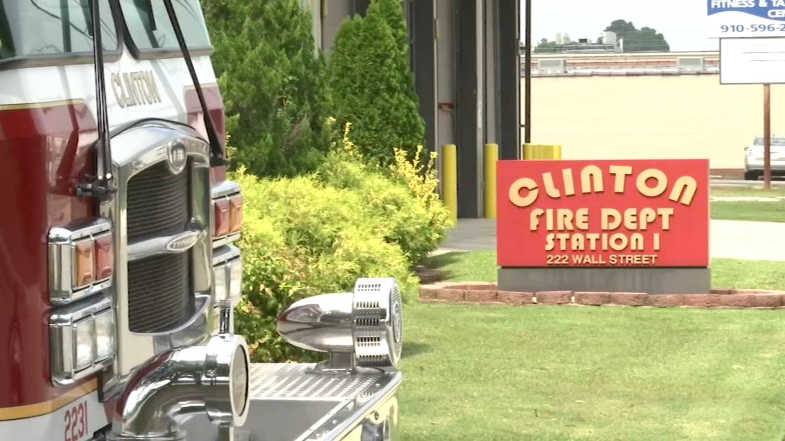 Governor Roy Cooper visits Clinton Fire Department, commends department