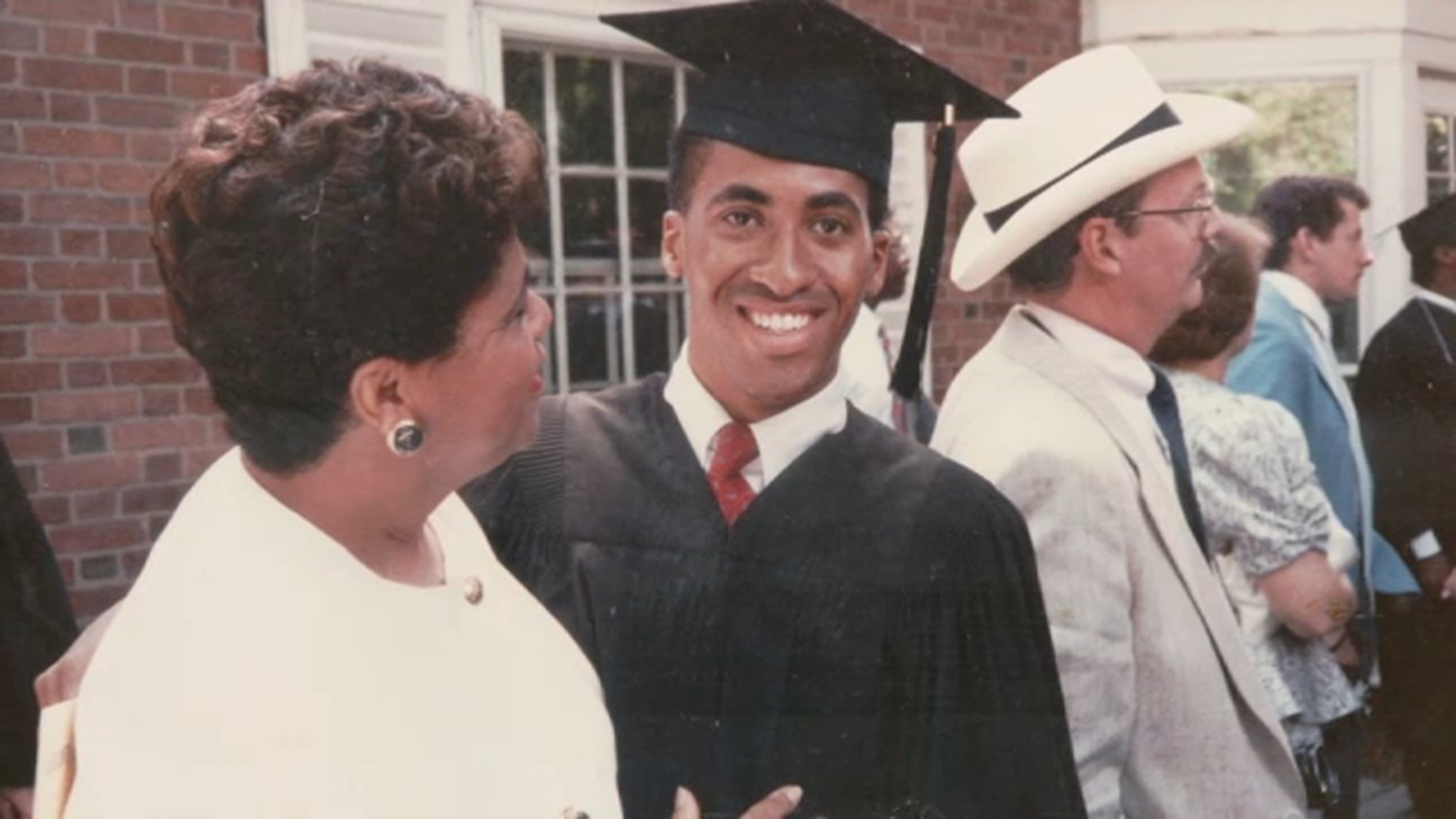 He Was A Yale Graduate Wall Street Banker And Entrepreneur Today He S Homeless In Los Angeles 6abc Philadelphia