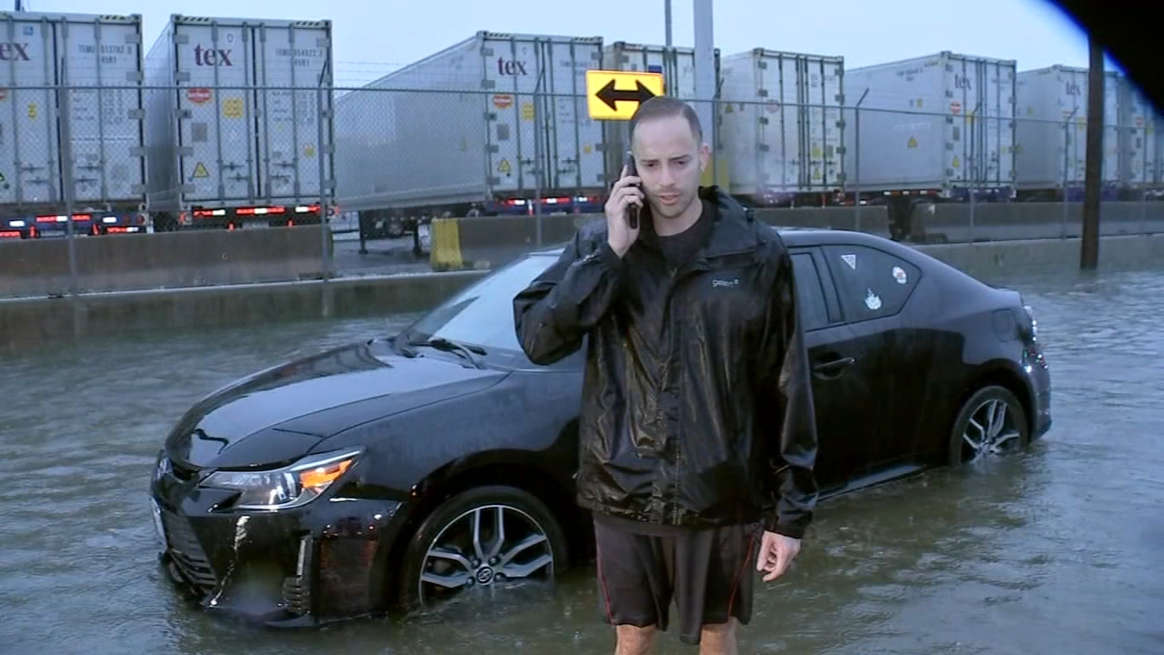 Hero boyfriend rushes to help stranded girlfriend