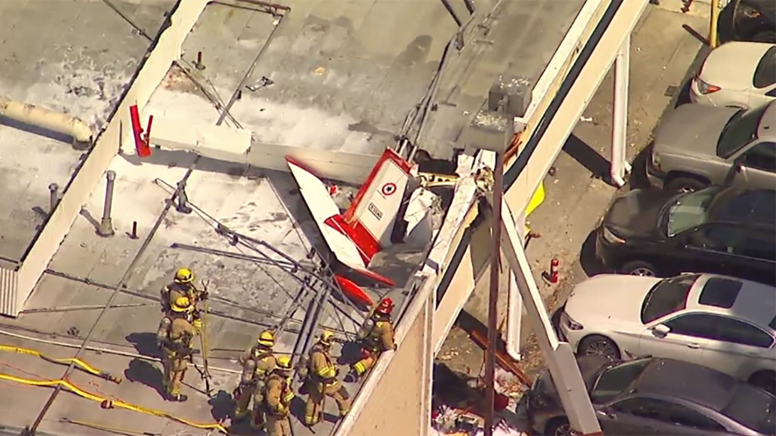 1 killed in smallplane crash near Torrance airport