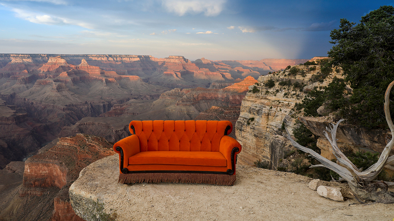 Iconic Friends Orange Couch In Chicago This Weekend