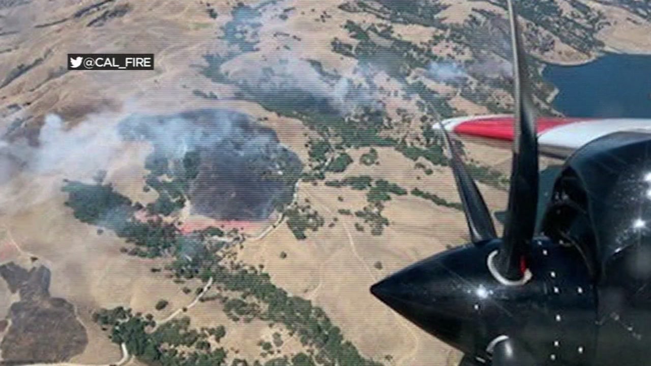 Firefighters battle 6 active fires near east Milpitas hills