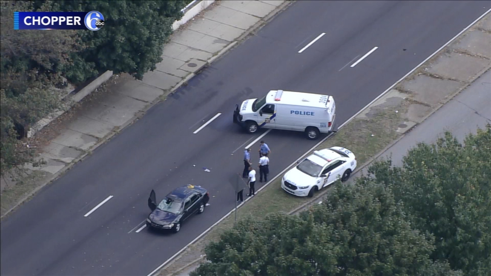 Pedestrian struck by car on Roosevelt Boulevard - 6abc Philadelphia
